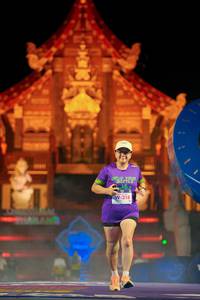 BIB: 410, 218
                            <button type="button" onclick="openModal(22477111)" class="btn btn-primary btn-sm float-right btn-popup" data-toggle="modal" data-target=".modal-high-quality">
                        <i class="fas fa-shopping-cart"></i> Add to Cart
                    </button>
                                            <button type="button" onclick="isThisMe(22477111, true)" class="btn btn-success btn-sm float-right btn-popup btn-isme hidden" data-toggle="tooltip" data-placement="bottom" title="นี่คือรูปของคุณใช่ไหม คลิกที่นี่เพื่อเอาเข้าอัลบั้ม">
                        <i class="fas fa-plus"></i> Add to album
                    </button>
                    <button type="button" onclick="isThisMe(22477111, false)" class="btn btn-warning btn-sm float-right btn-popup btn-isnotme hidden">
                        <i class="fas fa-ban"></i> Remove from album
                    </button>